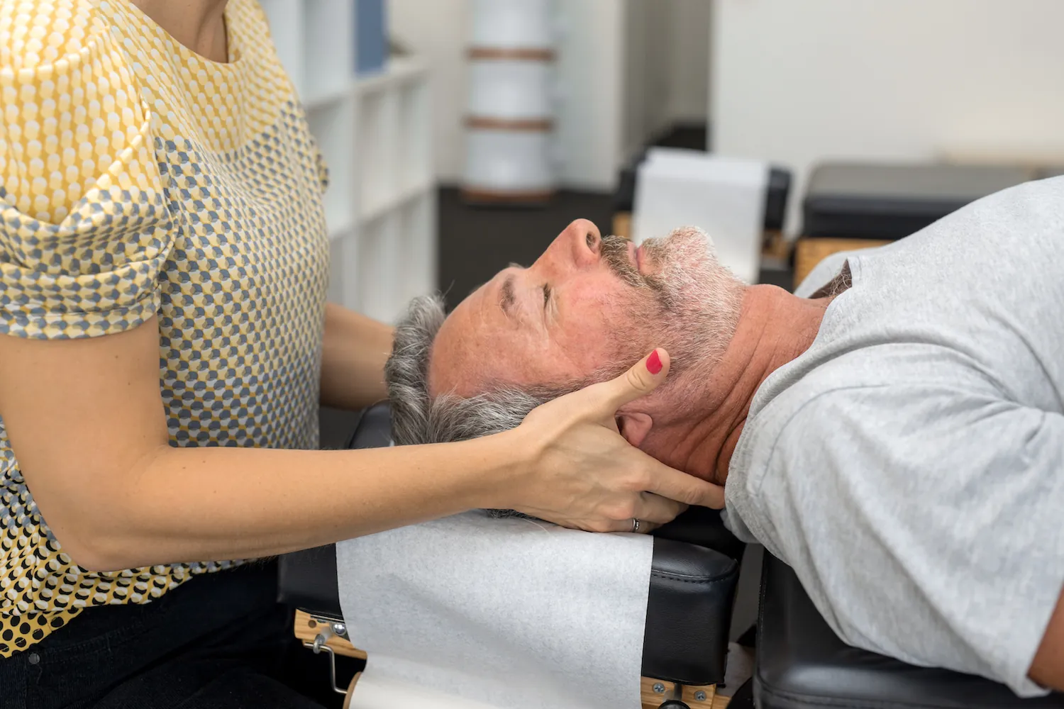 Neck adjustment
